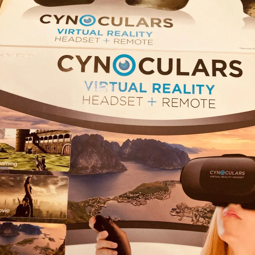 Cynoculars for virtual viewing of your videos and photos headset and remote